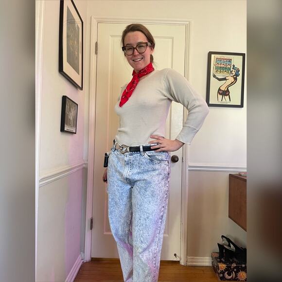 Vintage Distressed Waffle Knit - Picture 3 of 9